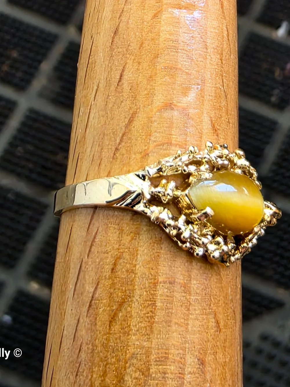 14K Yellow Gold Tiger Eye Cocktail Ring Size 8.25, Solid Gold! 👌🎁